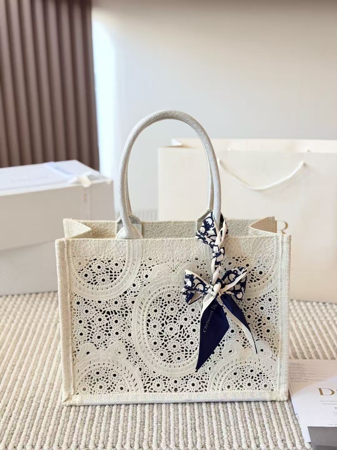 DIOR 3Dプリント トートバッグ【50％割引+送料無料】
