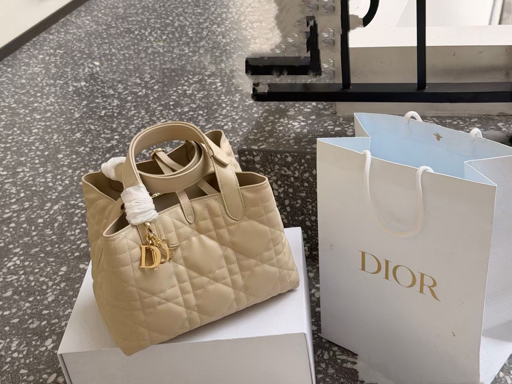 DI0R Toujoursハンドバッグ【50％割引+送料無料】