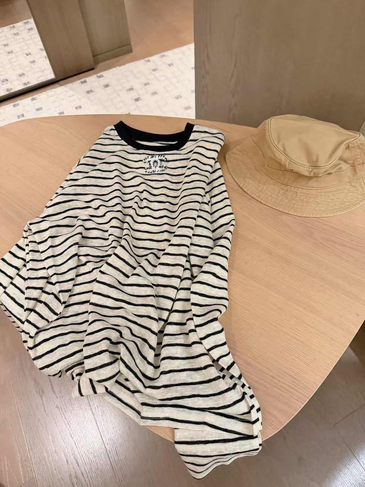 CHANE1 ダブルCストライプ長袖Tシャツ【50％割引+送料無料】