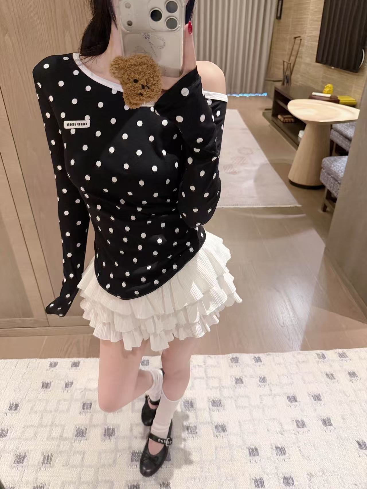 M1UM1U 水玉柄長袖Tシャツ【50％割引+送料無料】