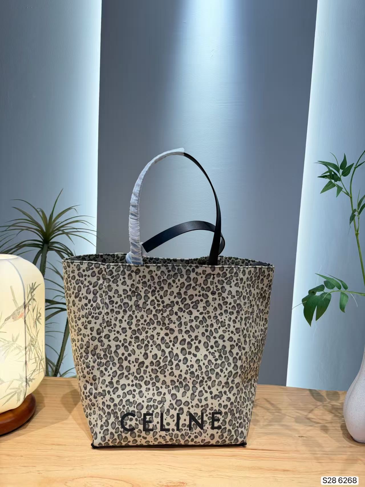CEL1NE レオパード柄ショッピングバッグ【50％割引+送料無料】