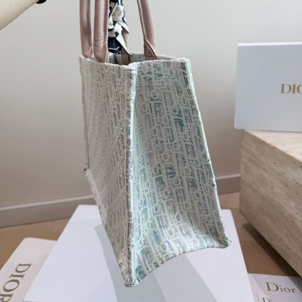 DI0R tote刺繍入りショッピングバッグ【50％割引+送料無料】