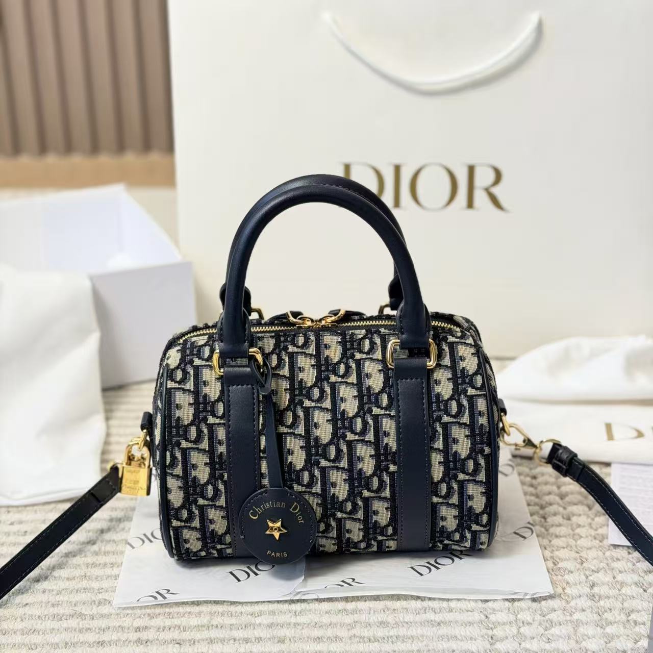 DI0R Grooveハンドバッグ【50％割引+送料無料】