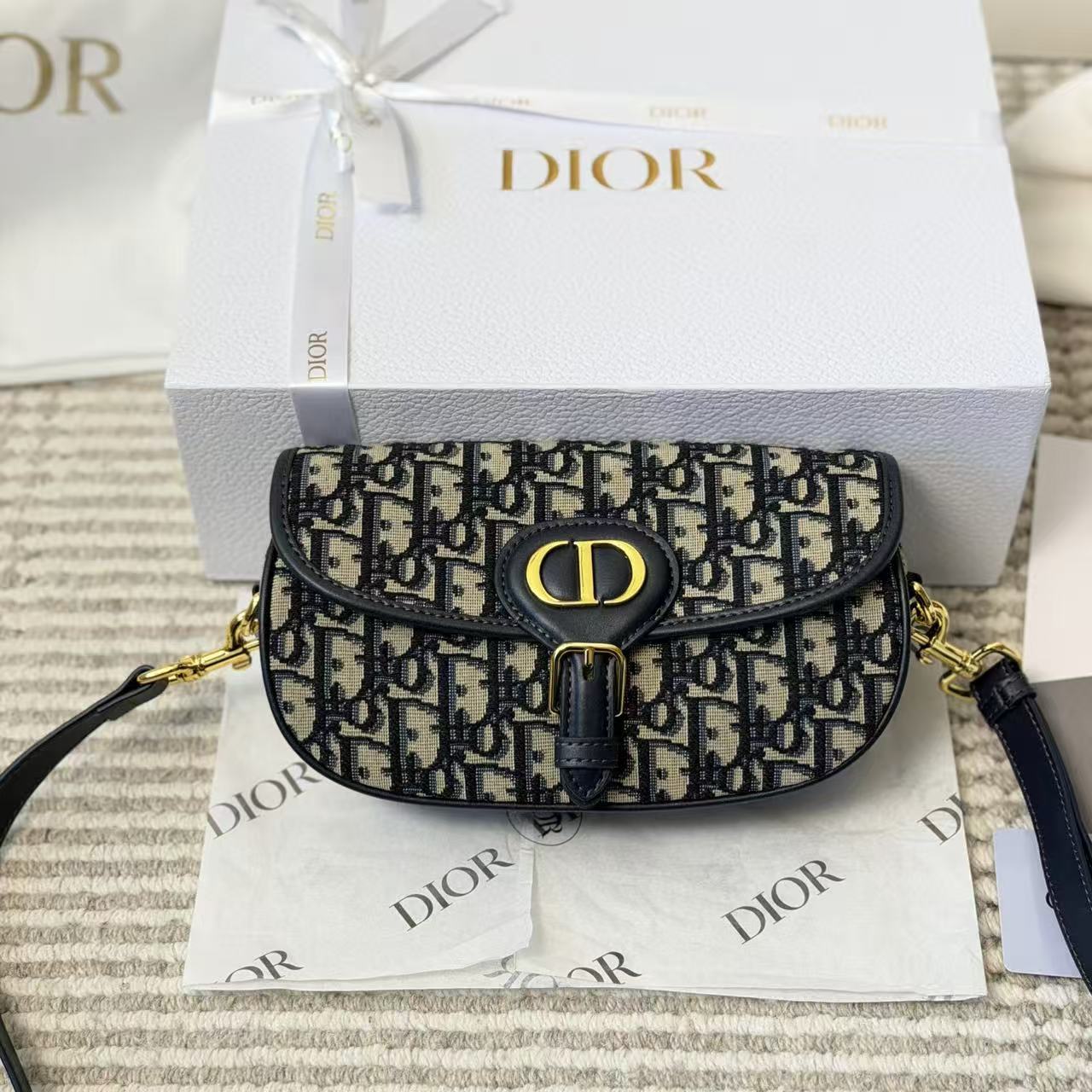 DI0R BobbyCD ショルダーバッグ【50％割引+送料無料】