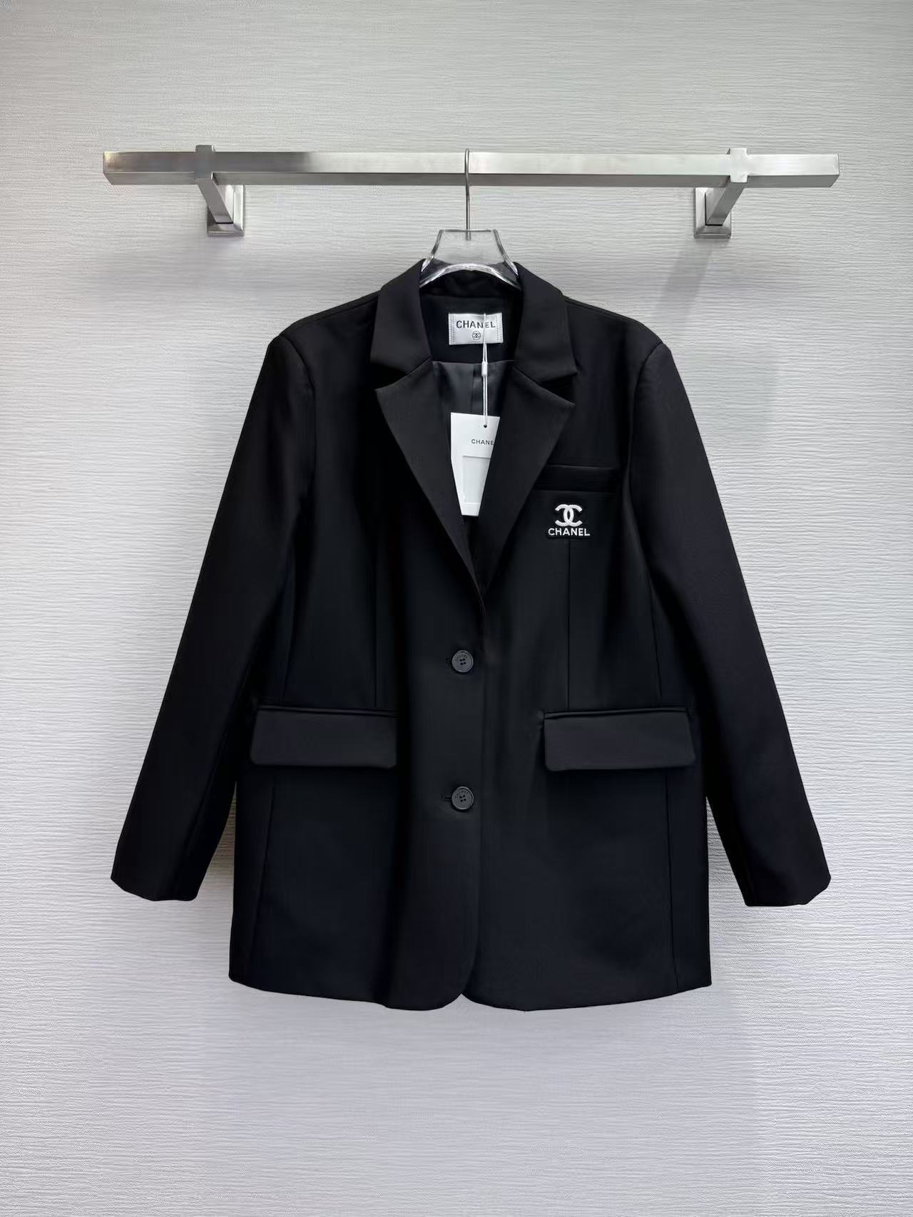 CHANE1 ダブルCレタースーツジャケット【50％割引+送料無料】