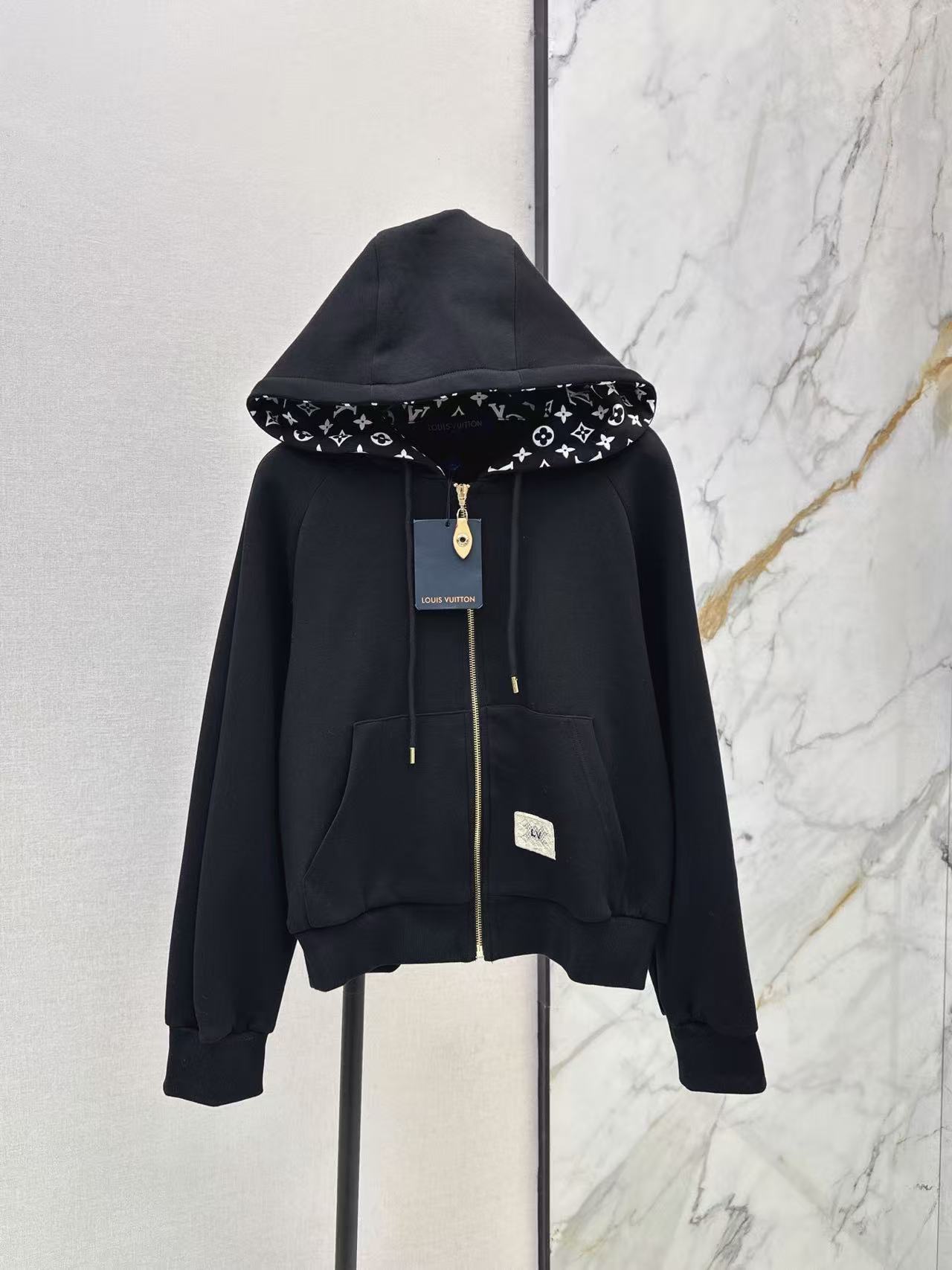 LVプリント柄フード付きジャケット＋パンツのツーピースセット【50％割引+送料無料】