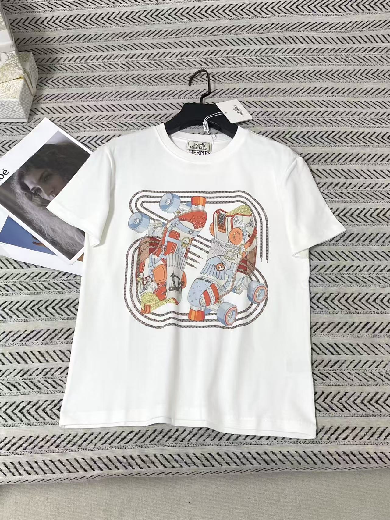 HERME5 プリント半袖Tシャツ【50％割引+送料無料】