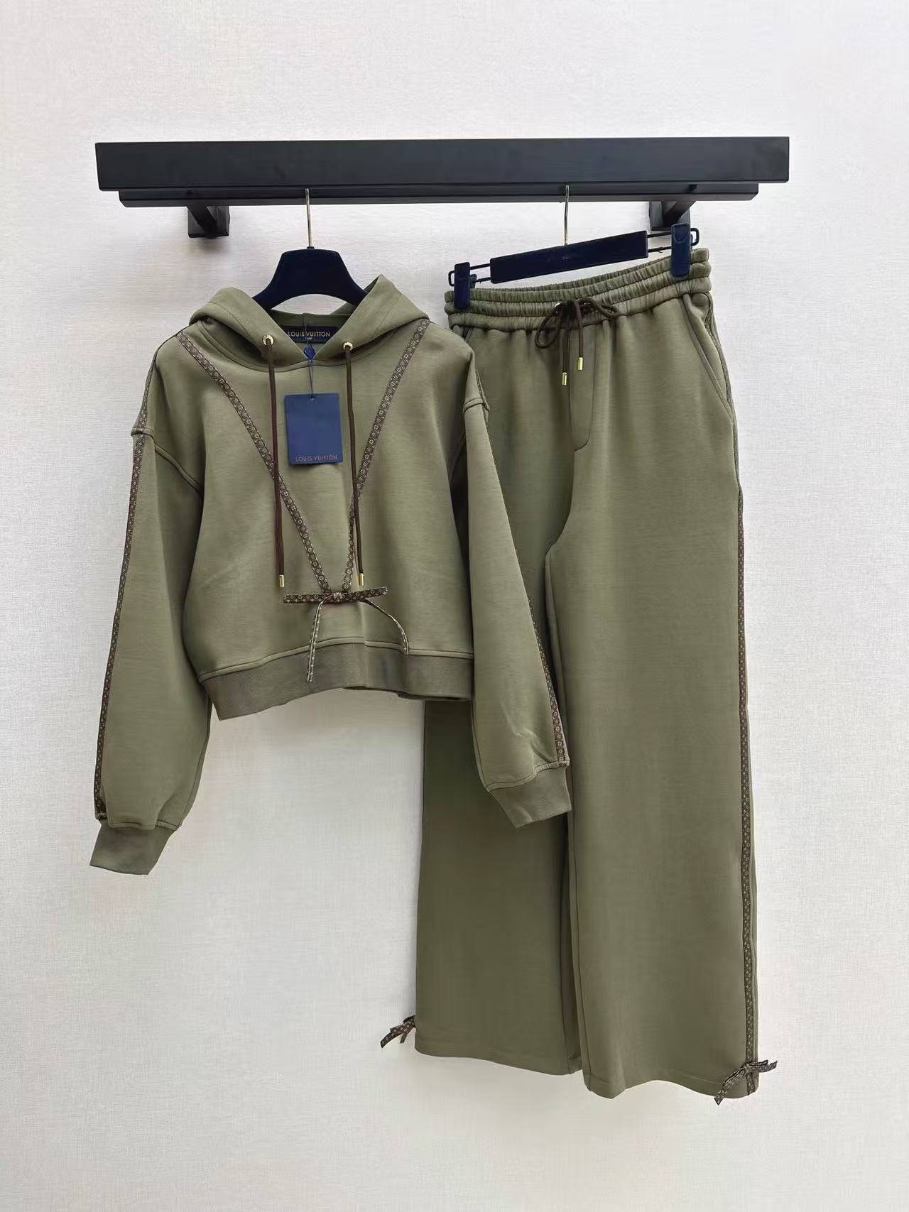 LVパーカー＋パンツのツーピースセット【50％割引+送料無料】