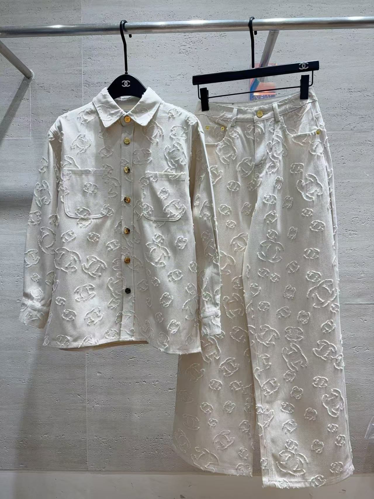 CHANE1 ダブルC 花柄プリント シャツ＋パンツ ツーピースセット【50％割引+送料無料】
