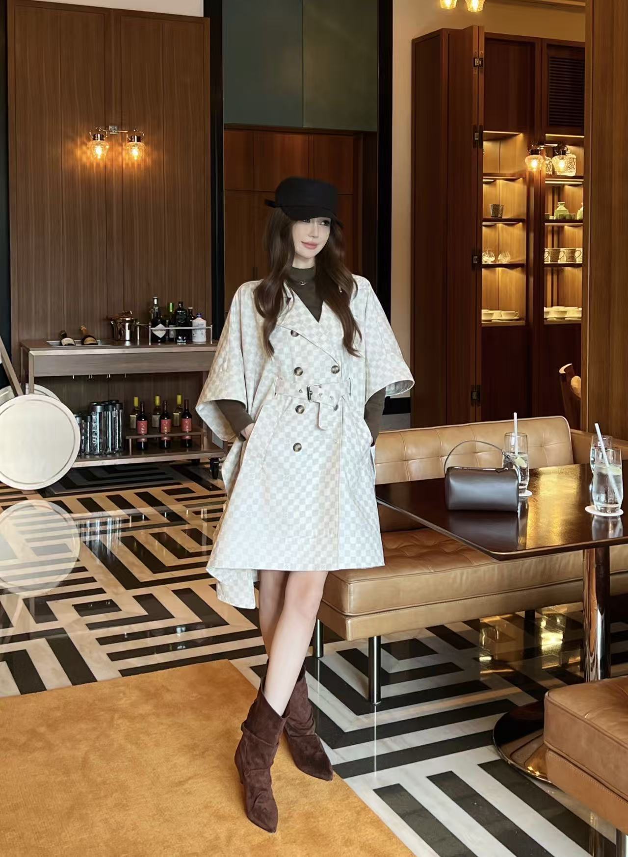 LV ハイクオリティ チェック柄ケープコート【50％割引+送料無料】