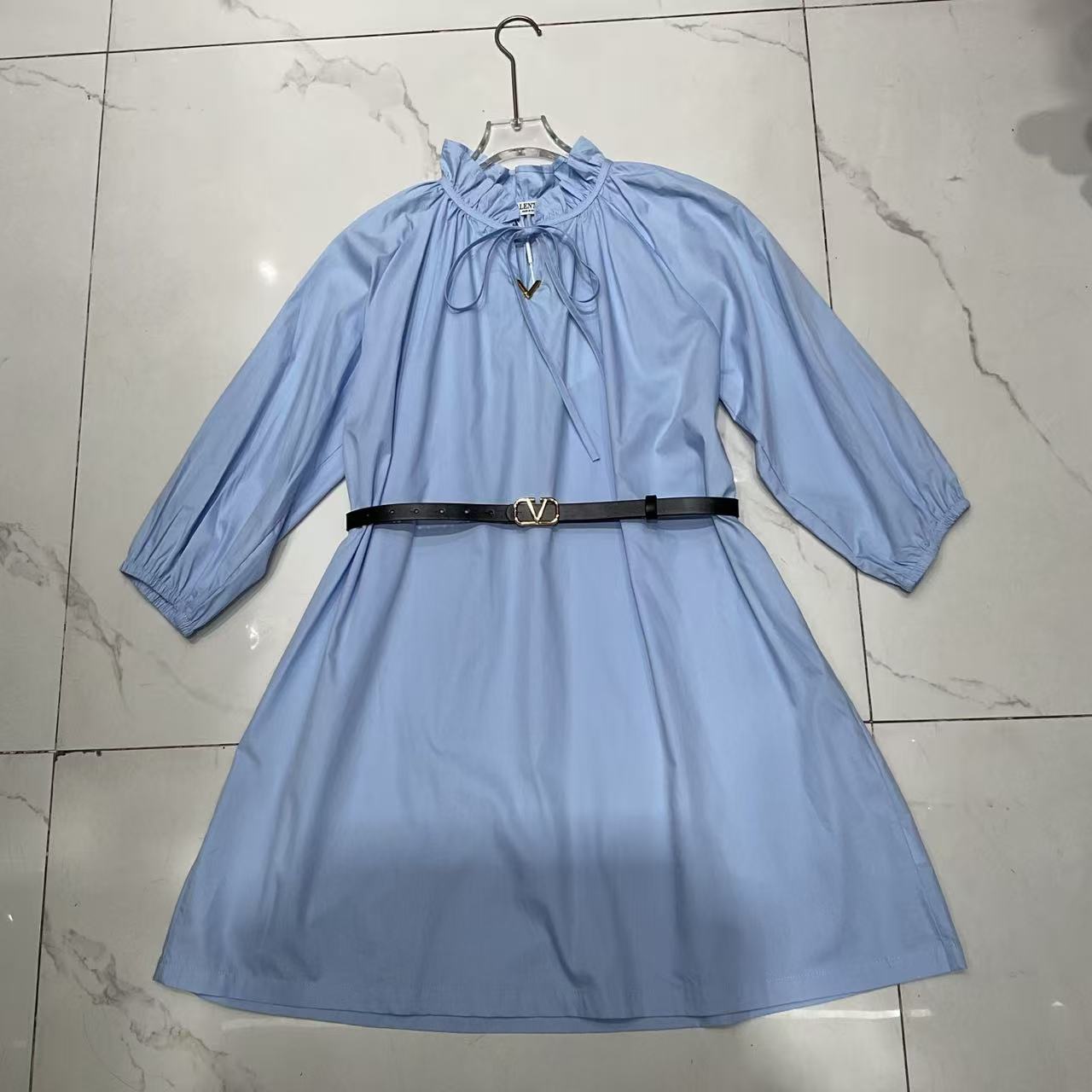VALENTINO シンプルなレースアップワンピース【50％割引+送料無料】