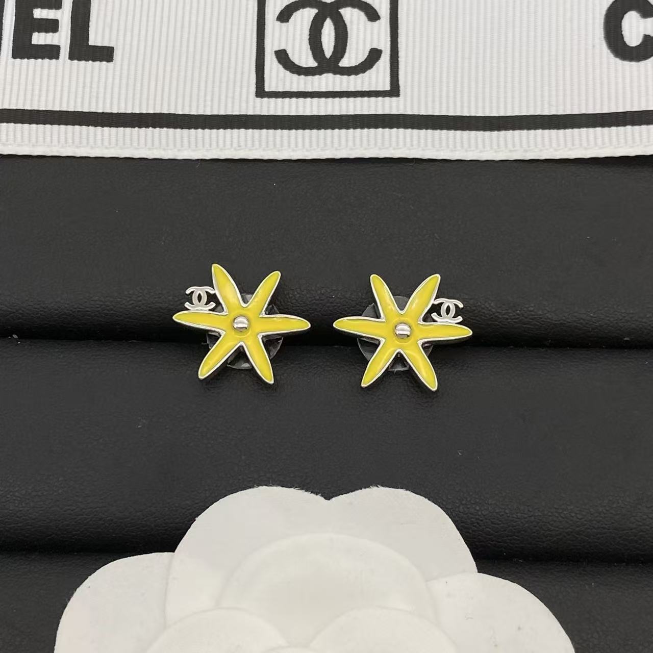 CHANE1 五芒星ダブルCピアス【50％割引+送料無料】