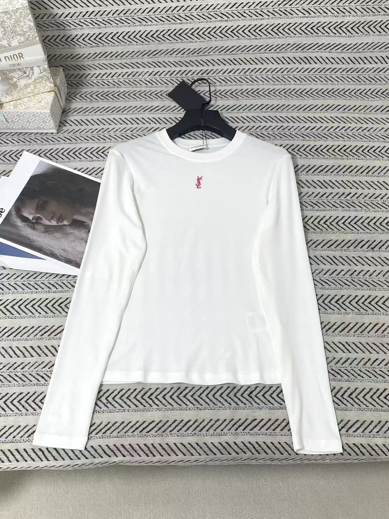 YSL シンプルロゴTシャツ【50％割引+送料無料】