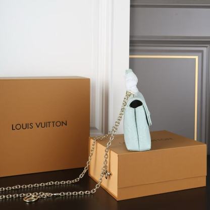 LV フラワー・チェーン・ハンドバッグ【50％割引+送料無料】