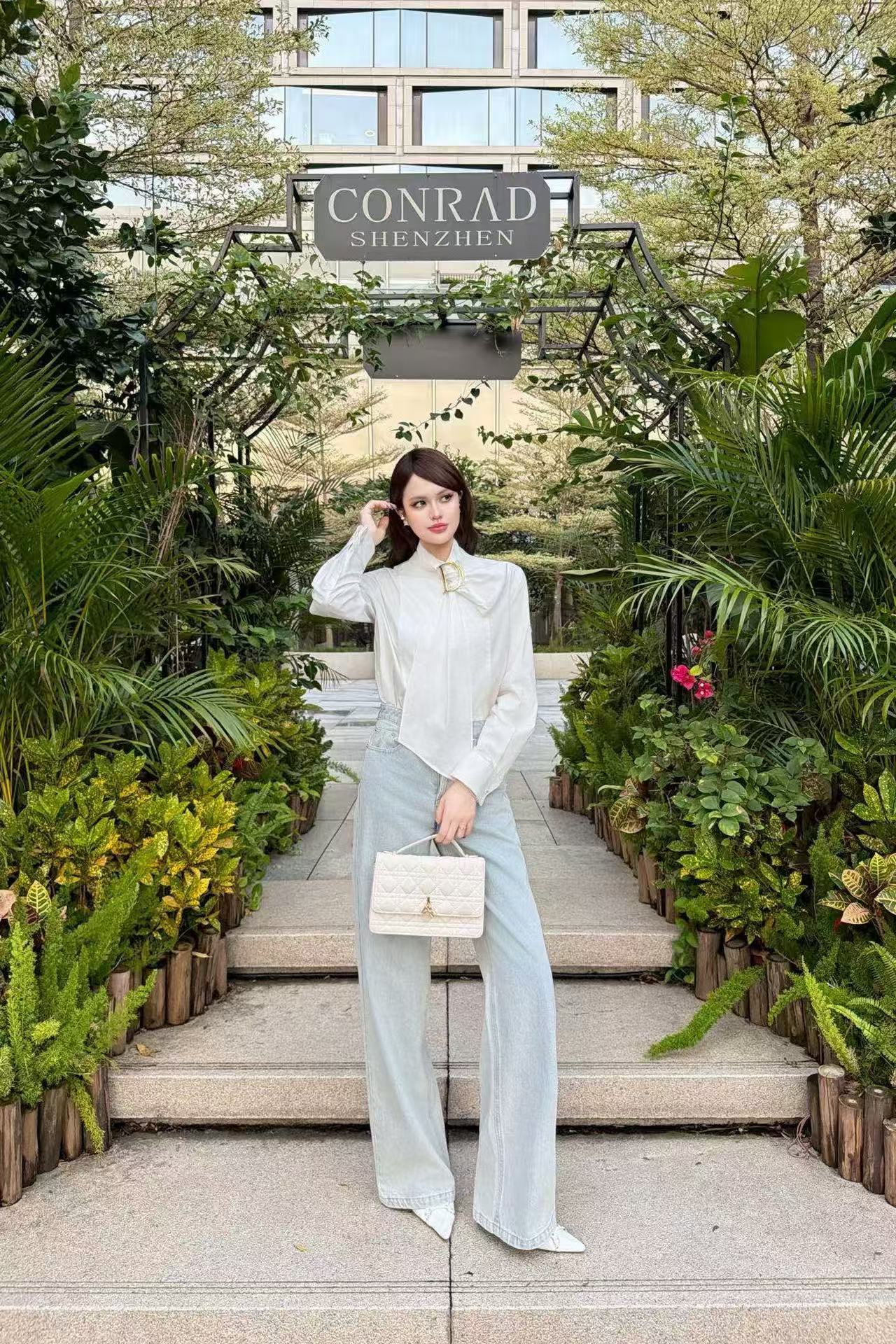 DIOR シンプルなレースアップシャツ【50％割引+送料無料】