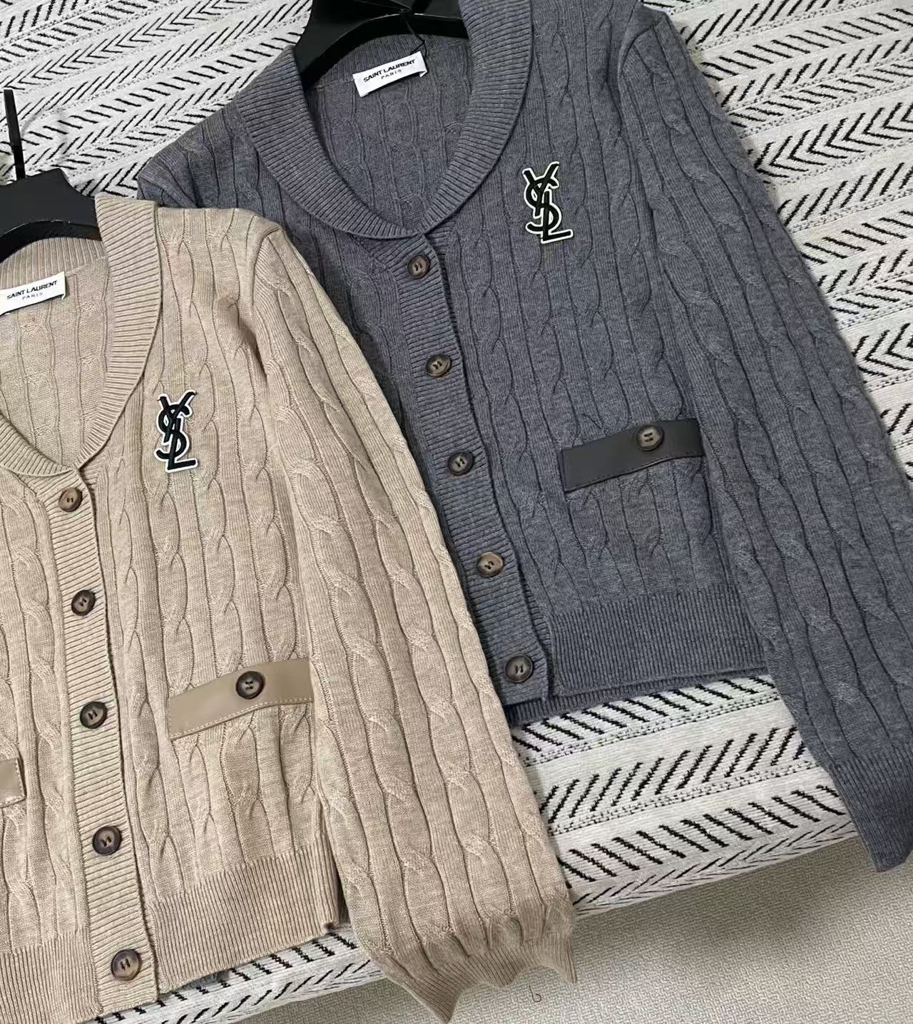 YSL シンプルロゴボタン ウールカーディガン【50％割引+送料無料】