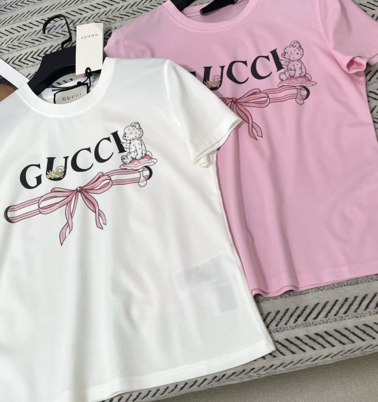 GUCC1 ベアレターTシャツ【50％割引+送料無料】