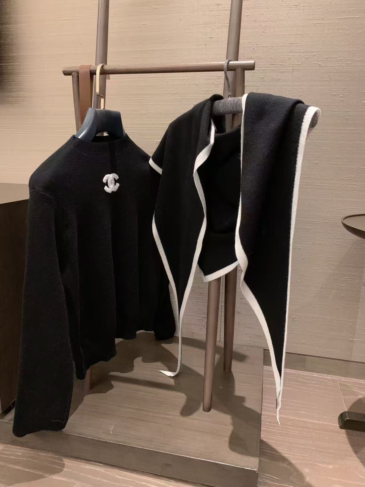 CHANE1 ウールスカーフ＋セーター【50％割引+送料無料】