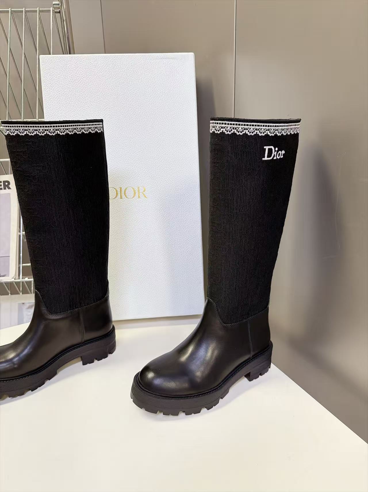 DIOR ハイクオリティ・レーストリム・ロングブーツ【50％割引+送料無料】