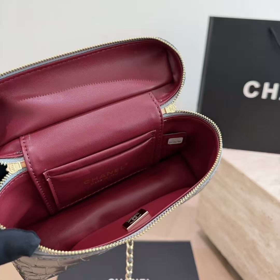 CHANEL クロコダイル型押し チェーンハンドバッグ【50％割引+送料無料】