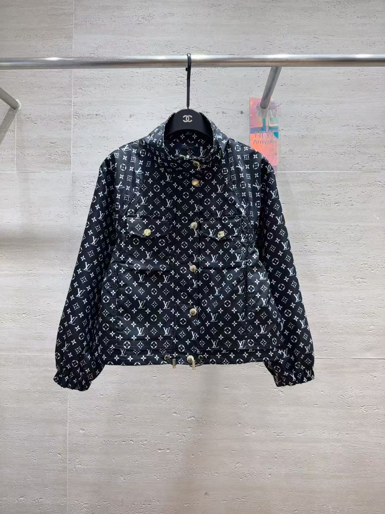LV メタルボタン・プリントジャケット【50％割引+送料無料】