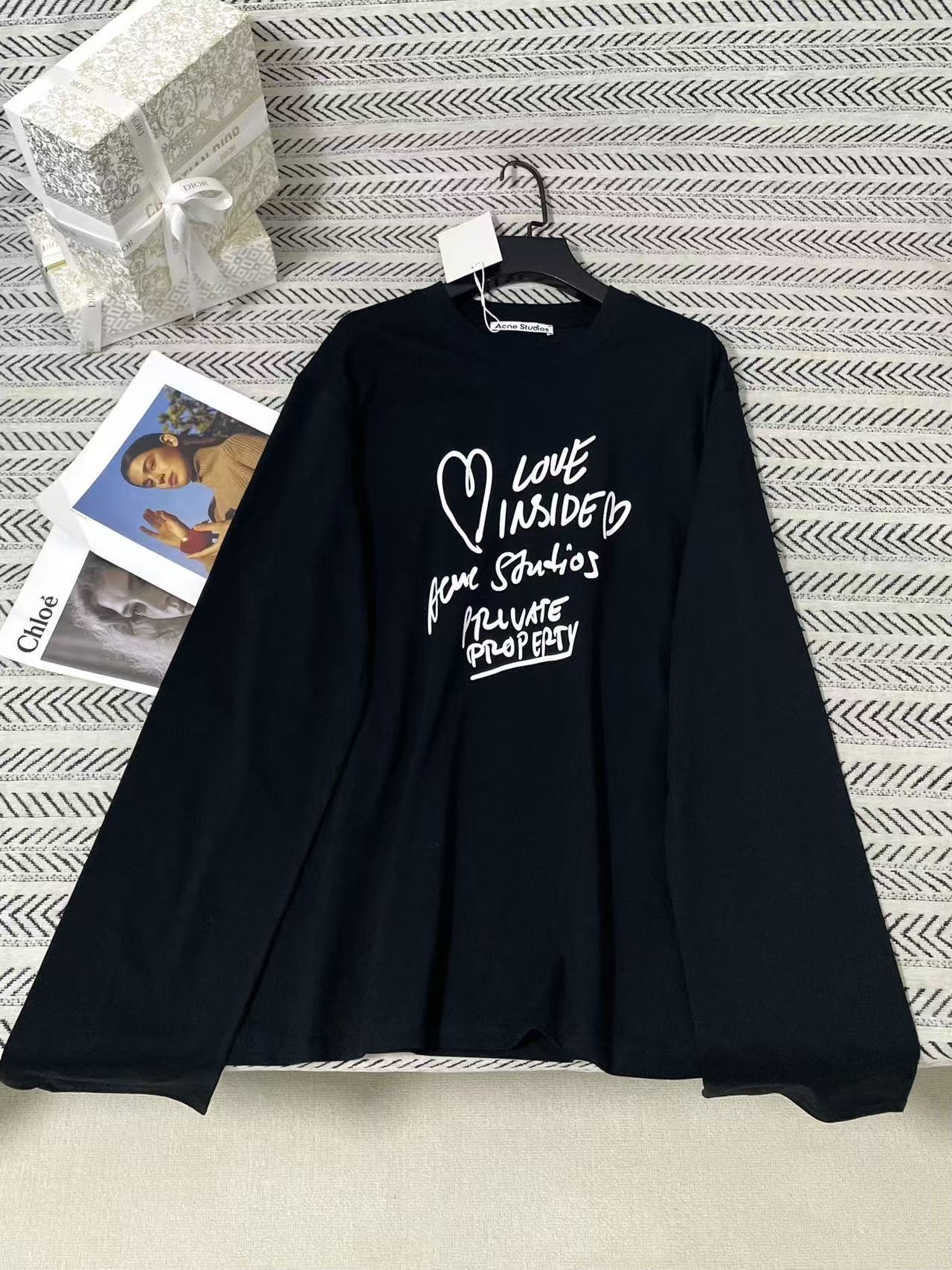 LVロゴ入り長袖Tシャツ【50％割引+送料無料】
