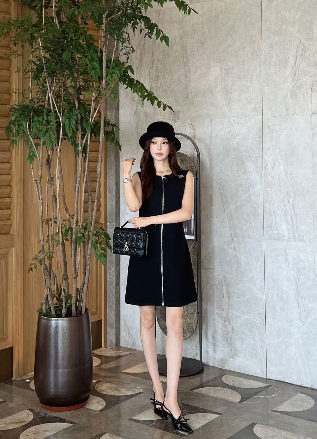 LV ハイクオリティ・ジップアップ・ノースリーブワンピース【50％割引+送料無料】