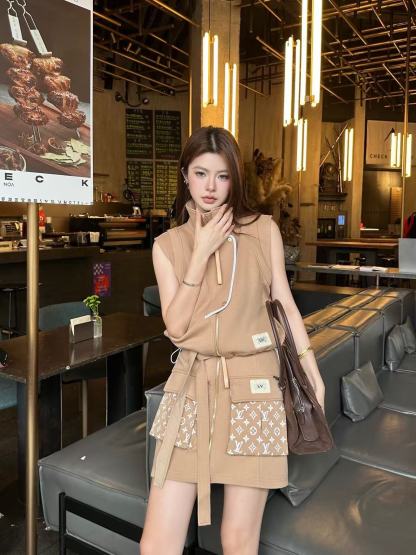 LV ジップアップベスト＆スカート セットアップ【50％割引+送料無料】