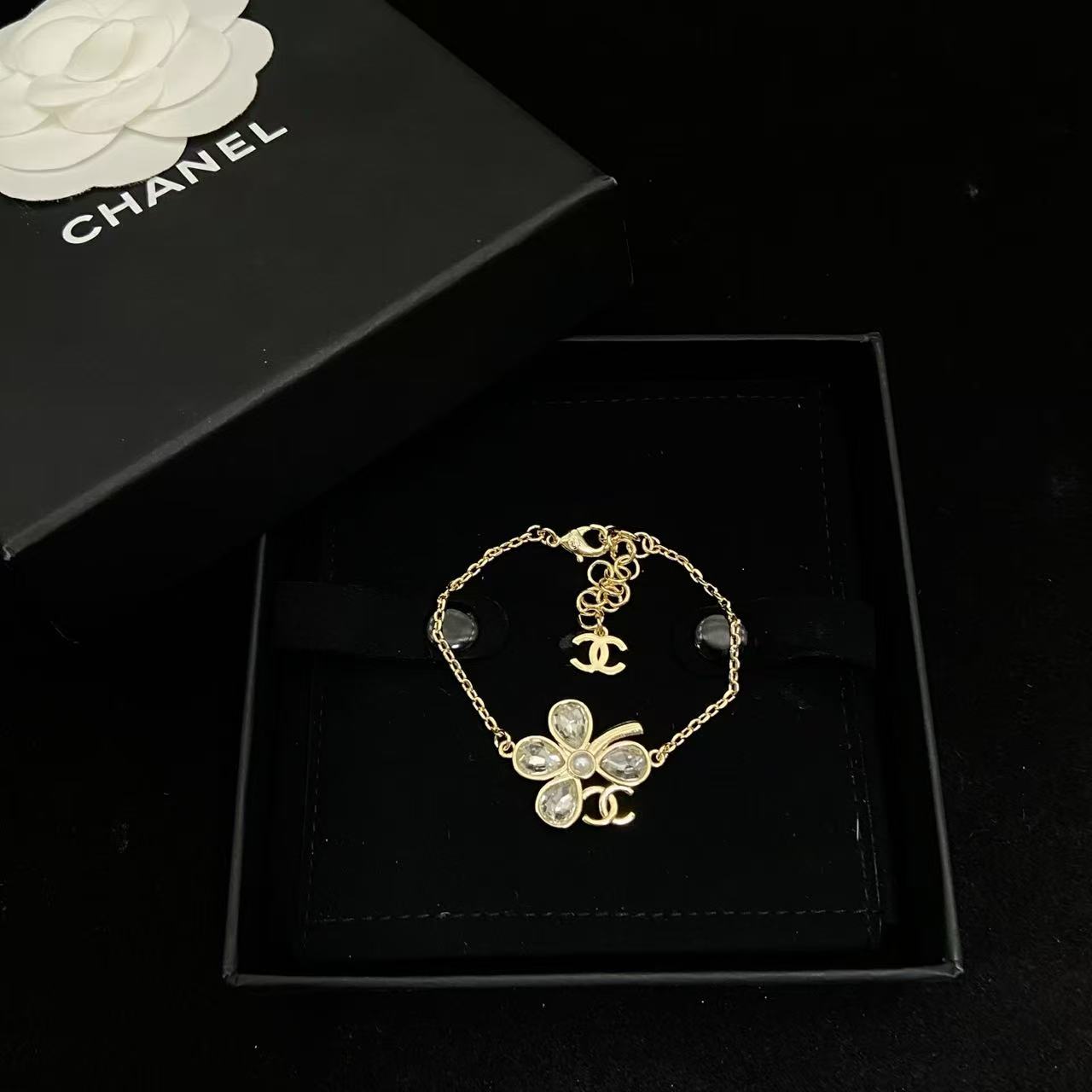 CHANEL ダブルC ダイヤモンドブレスレット【50％割引+送料無料】