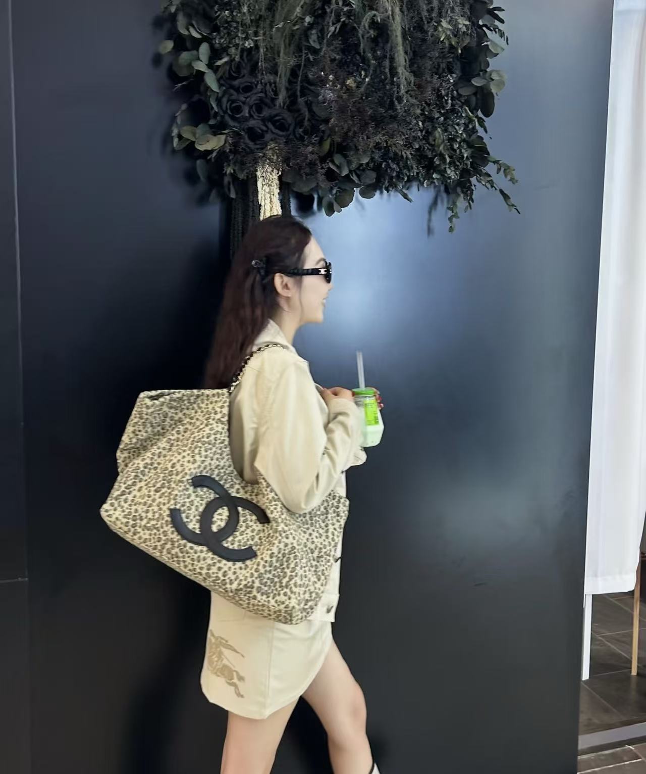CHANEL ダブルC レオパード柄 ショッピングバッグ【50％割引+送料無料】