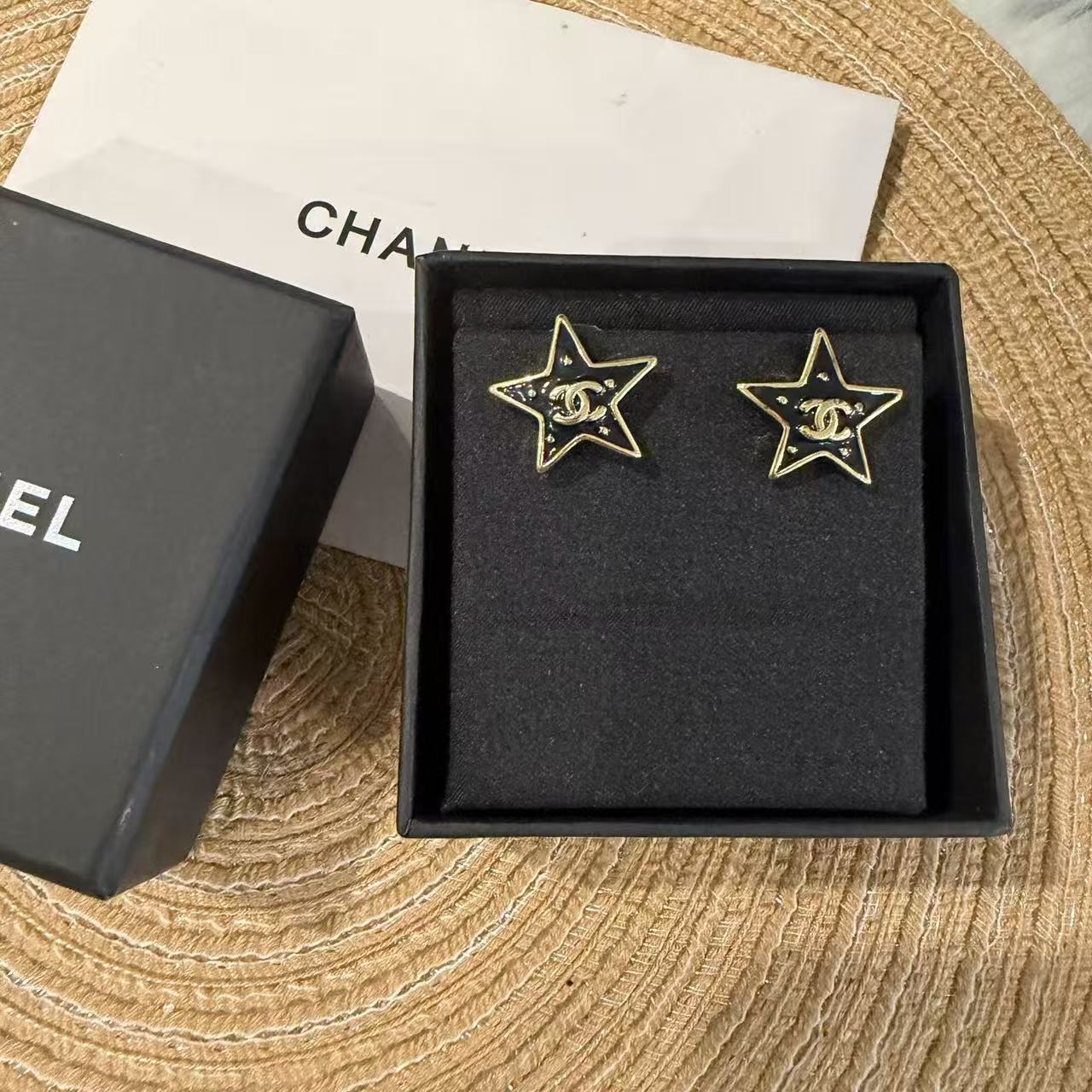 CHANE1 五芒星ダブルCピアス【50％割引+送料無料】