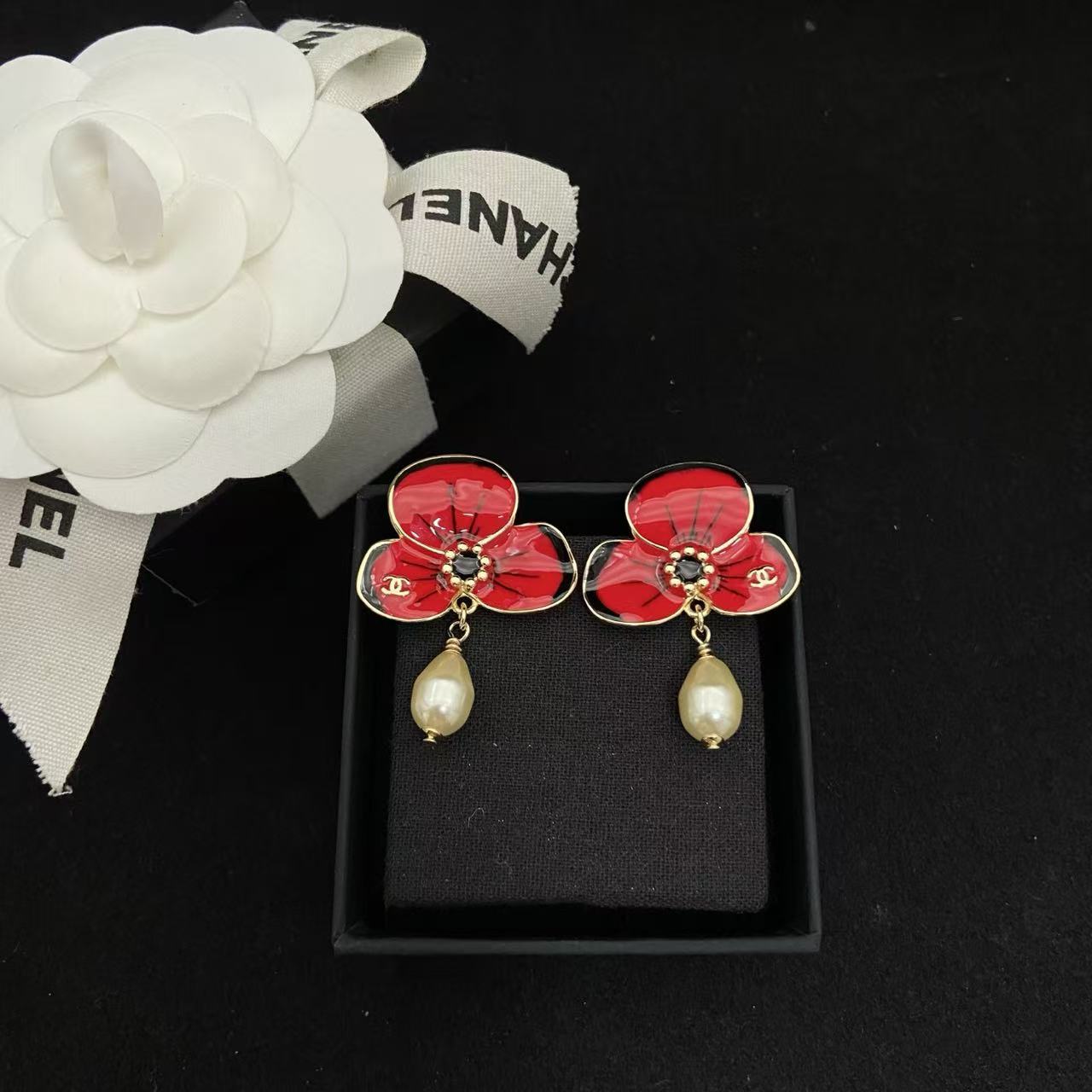 CHANE1 フラワーパールスタッドピアス【50％割引+送料無料】