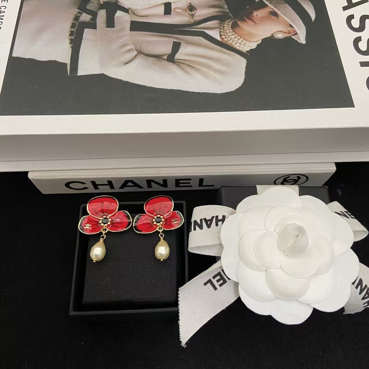 CHANE1 フラワーパールスタッドピアス【50％割引+送料無料】