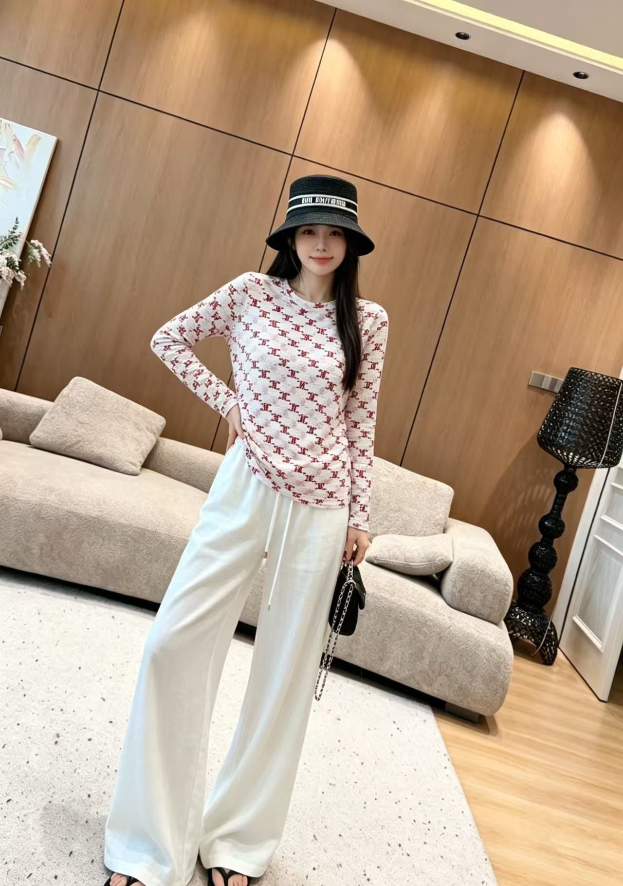 CEL1NE 凱旋門 長袖Tシャツ【50％割引+送料無料】