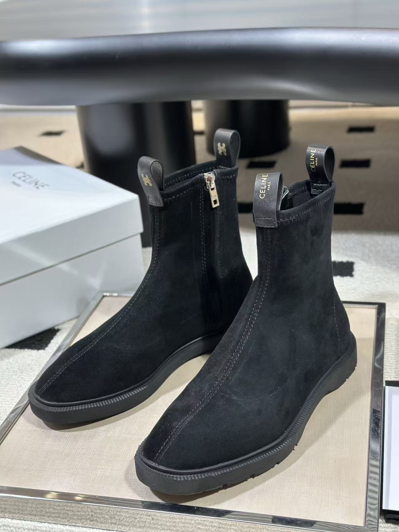 CELINE 高品質スエードショートブーツ【50％割引+送料無料】