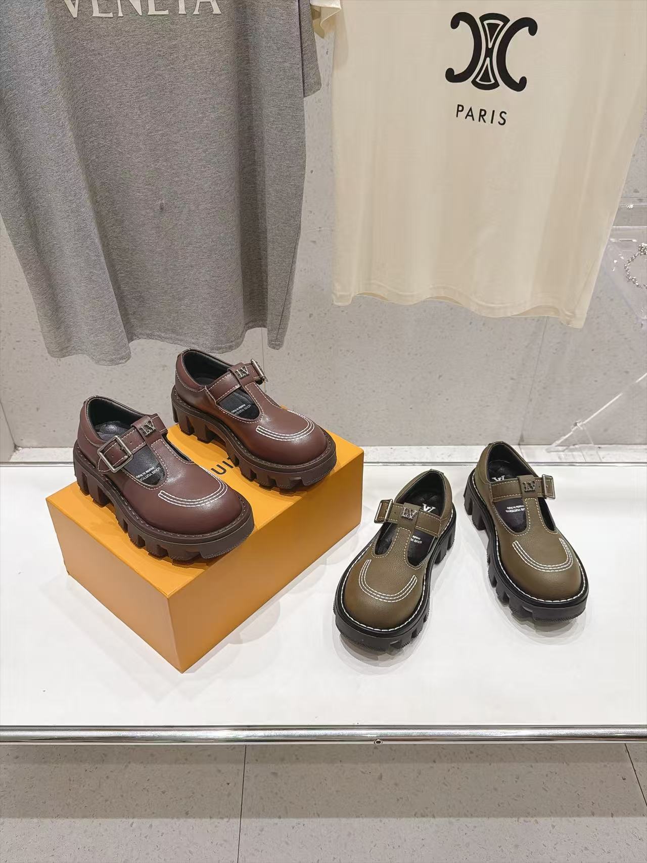 LV ハイクオリティ 厚底メリージェーンシューズ【50％割引+送料無料】