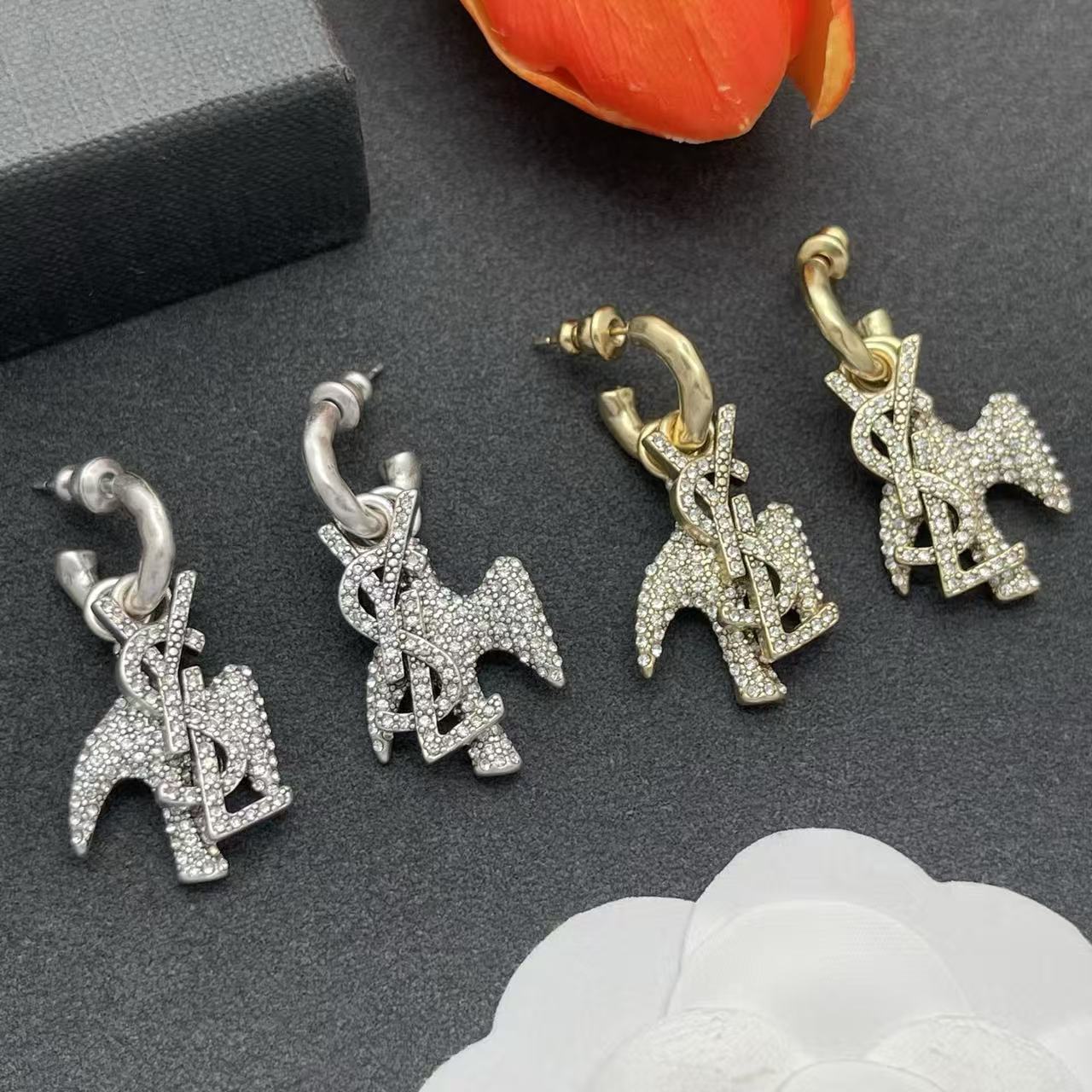 YSL ダイヤモンド・フープピアス【50％割引+送料無料】