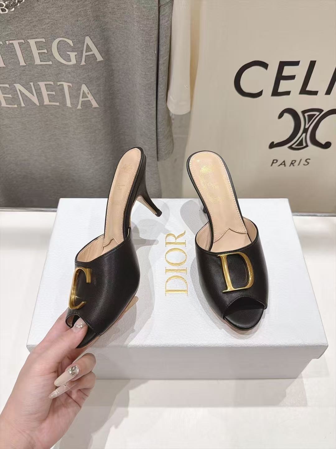 DIOR 高品質ラムスキン ローヒールシューズ【50％割引+送料無料】