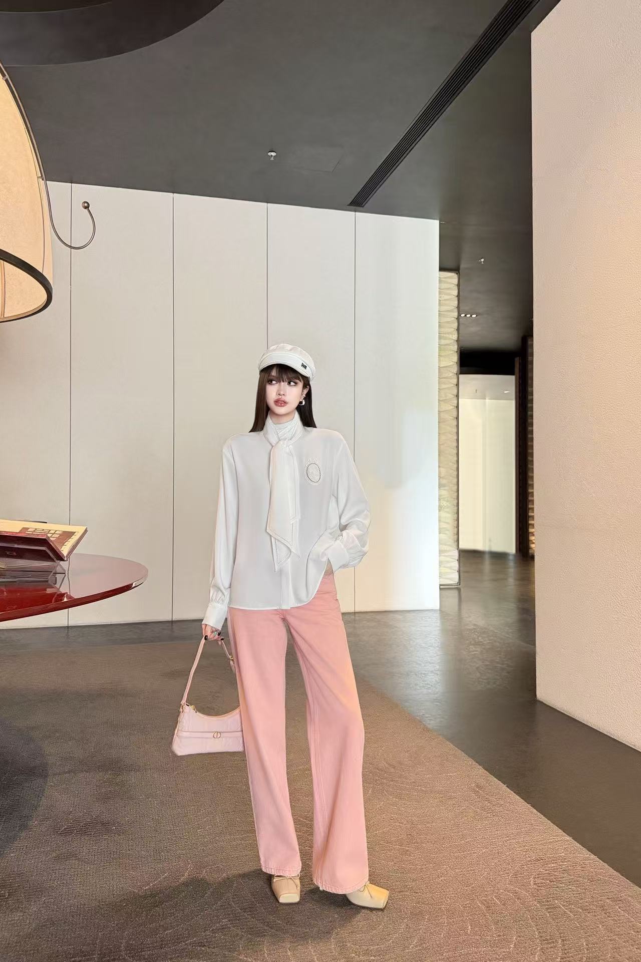 DIOR 刺繍入りレタリング レースアップシャツ【50％割引+送料無料】
