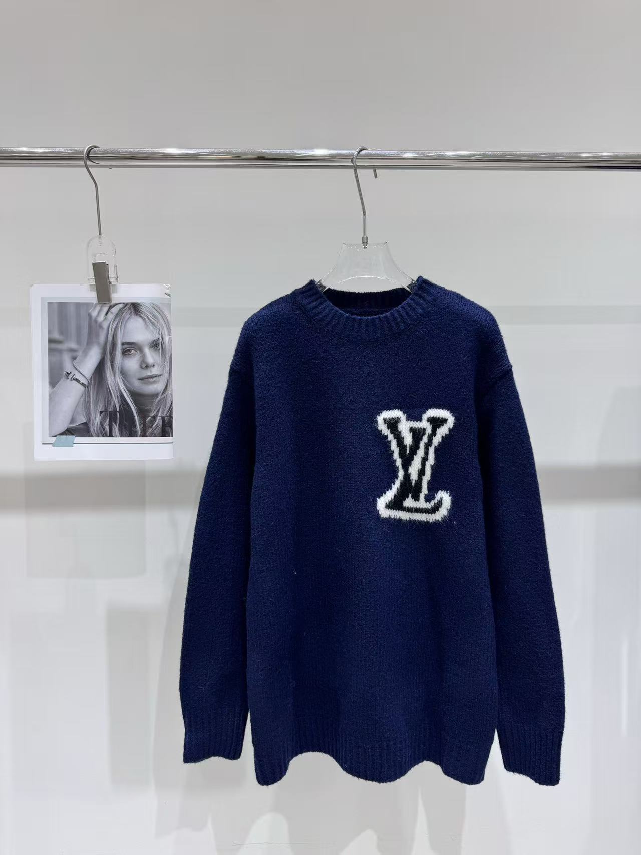 LV シンプルロゴセーター【50％割引+送料無料】