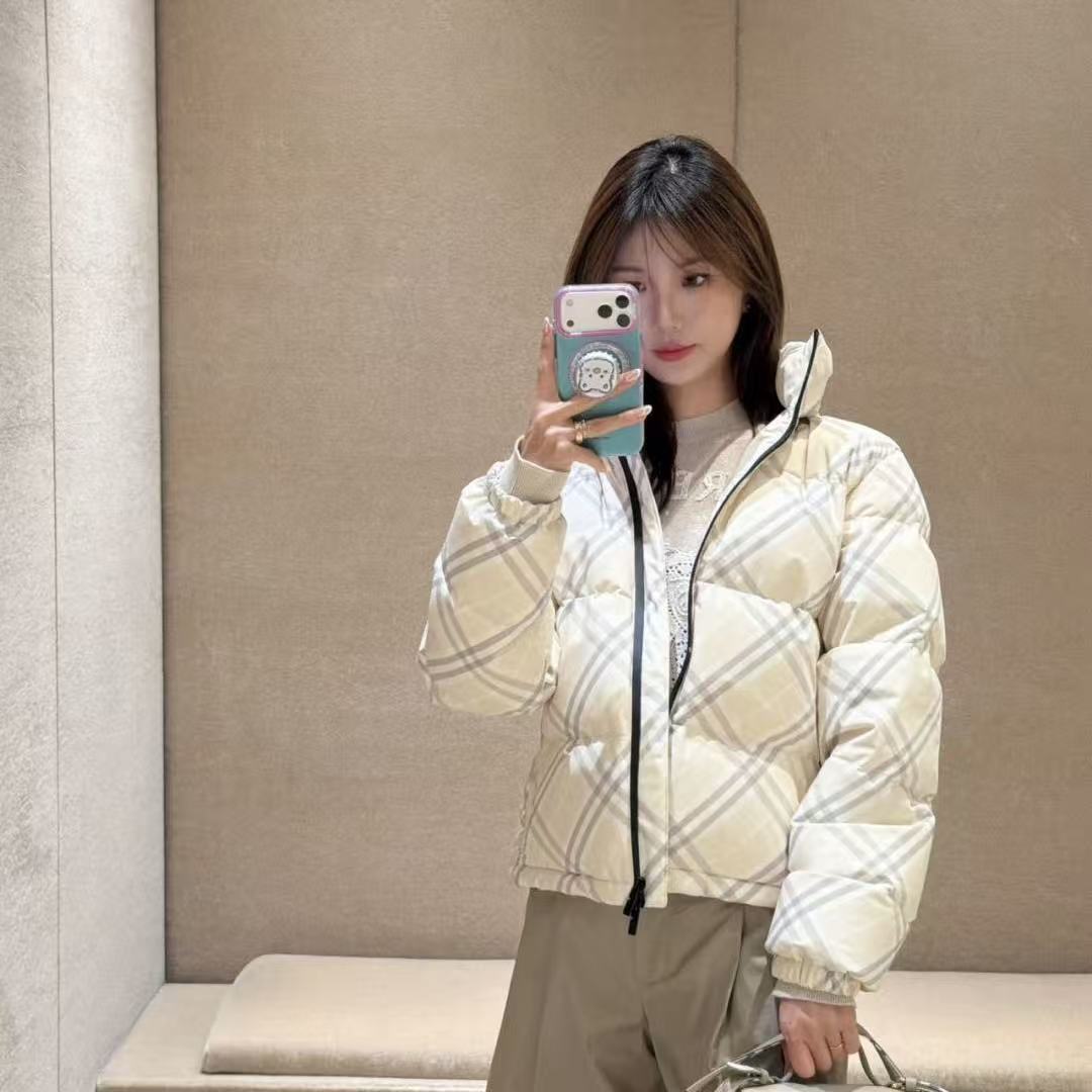 MONCLER チェック柄フード付きダウンジャケット【50％割引+送料無料】