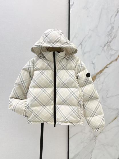 MONCLER チェック柄フード付きダウンジャケット【50％割引+送料無料】