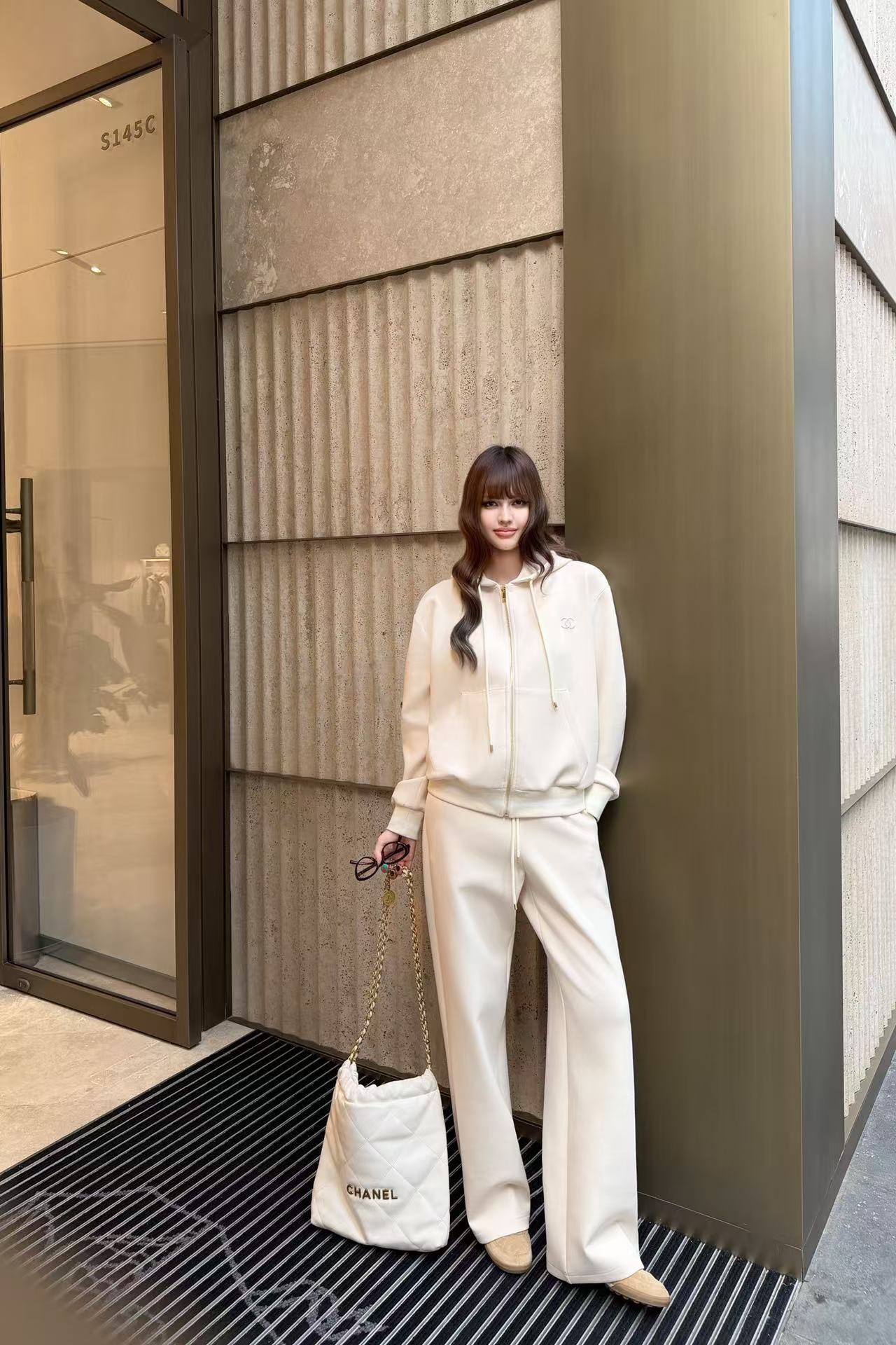 CHANE1 ダブルC フード付きジャケット＋パンツ ツーピースセット【50％割引+送料無料】