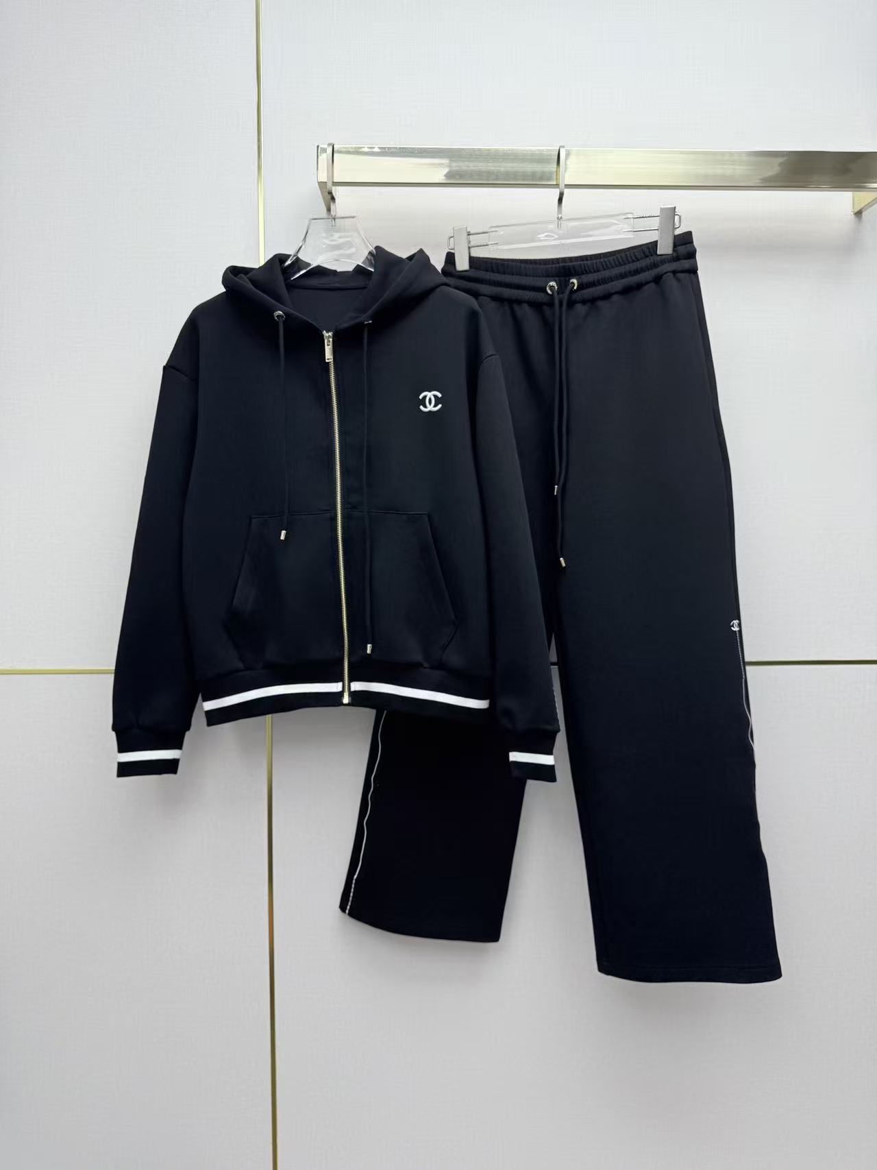 CHANE1 ダブルC フード付きジャケット＋パンツ ツーピースセット【50％割引+送料無料】