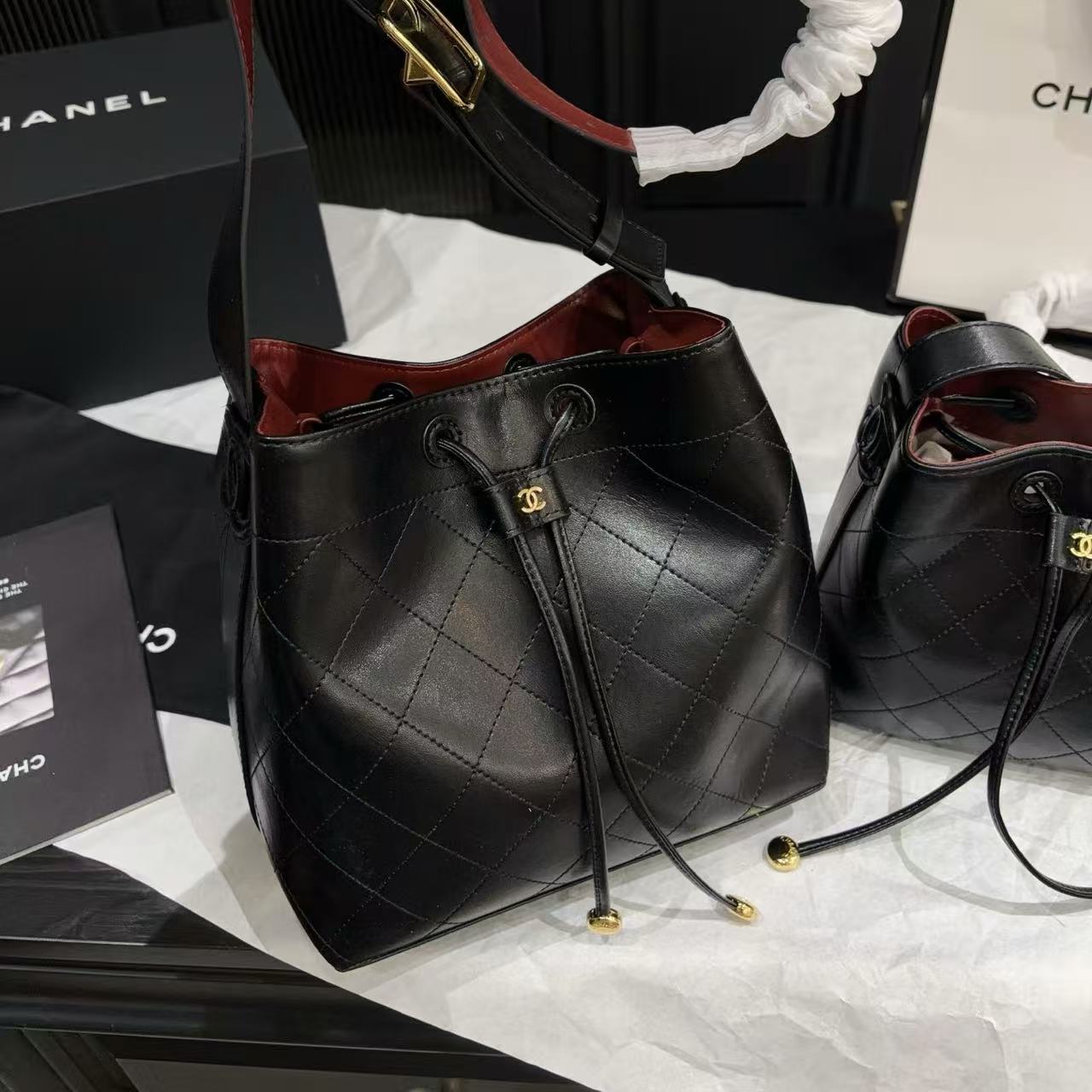 CHANEL カーフスキン バケットバッグ【50％割引+送料無料】