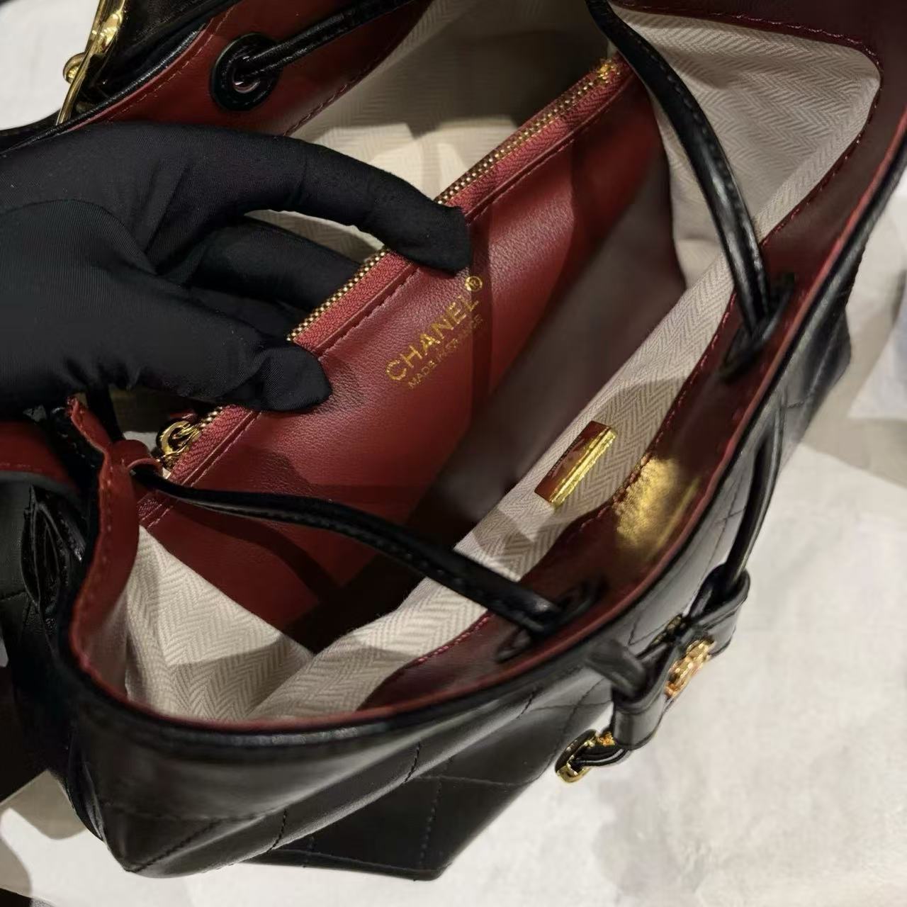 CHANEL カーフスキン バケットバッグ【50％割引+送料無料】