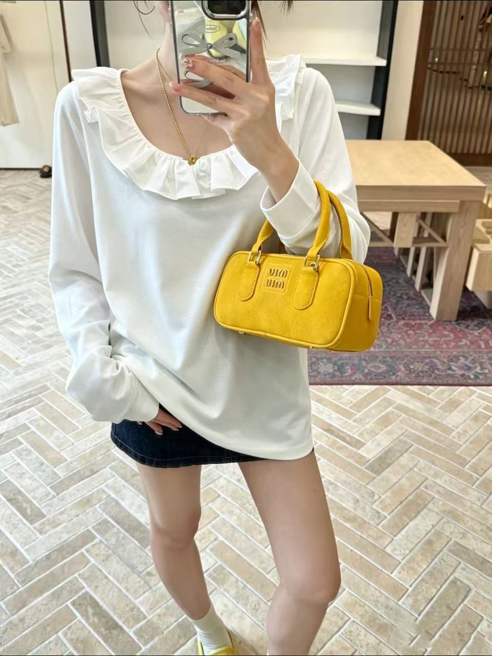 LV ラッフル付き長袖Tシャツ【50％割引+送料無料】