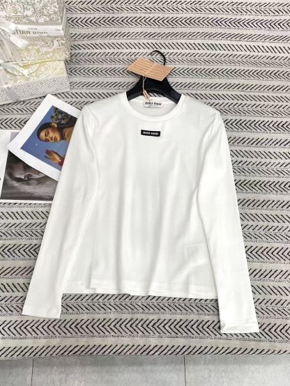 M1UM1U レター長袖Tシャツ【50％割引+送料無料】