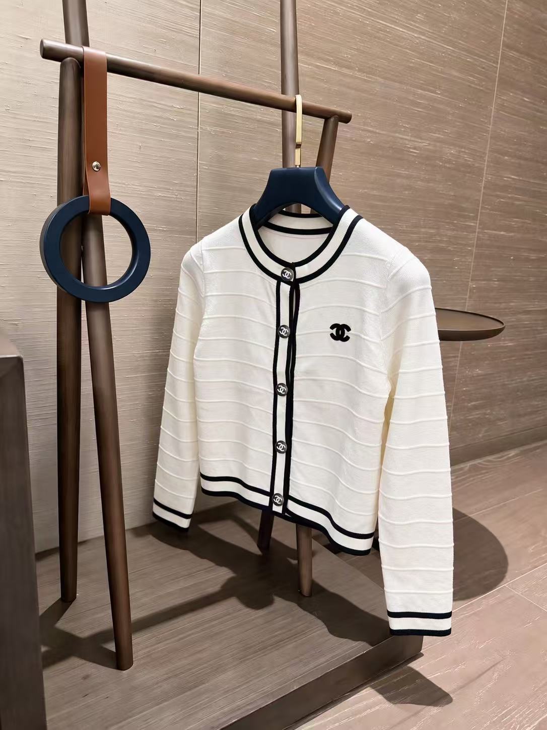 CHANEL ダブルC ウールカーディガン【50％割引+送料無料】
