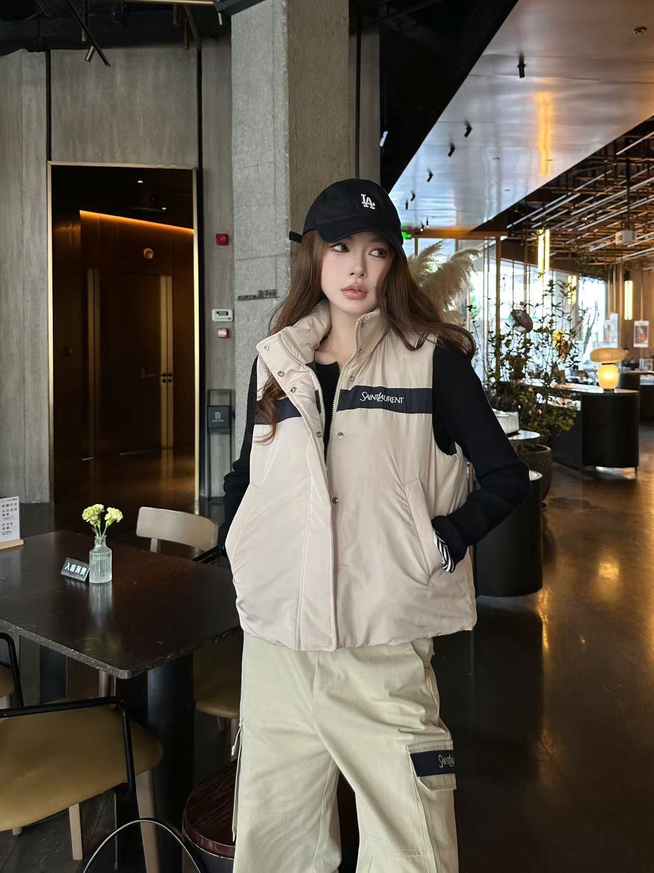 YSL シンプルなダウンベスト【50％割引+送料無料】